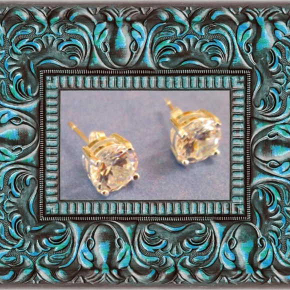925 Sterling Silver Stud Earrings With Clear Crystals Classy & Elegant - Picture 1 of 1